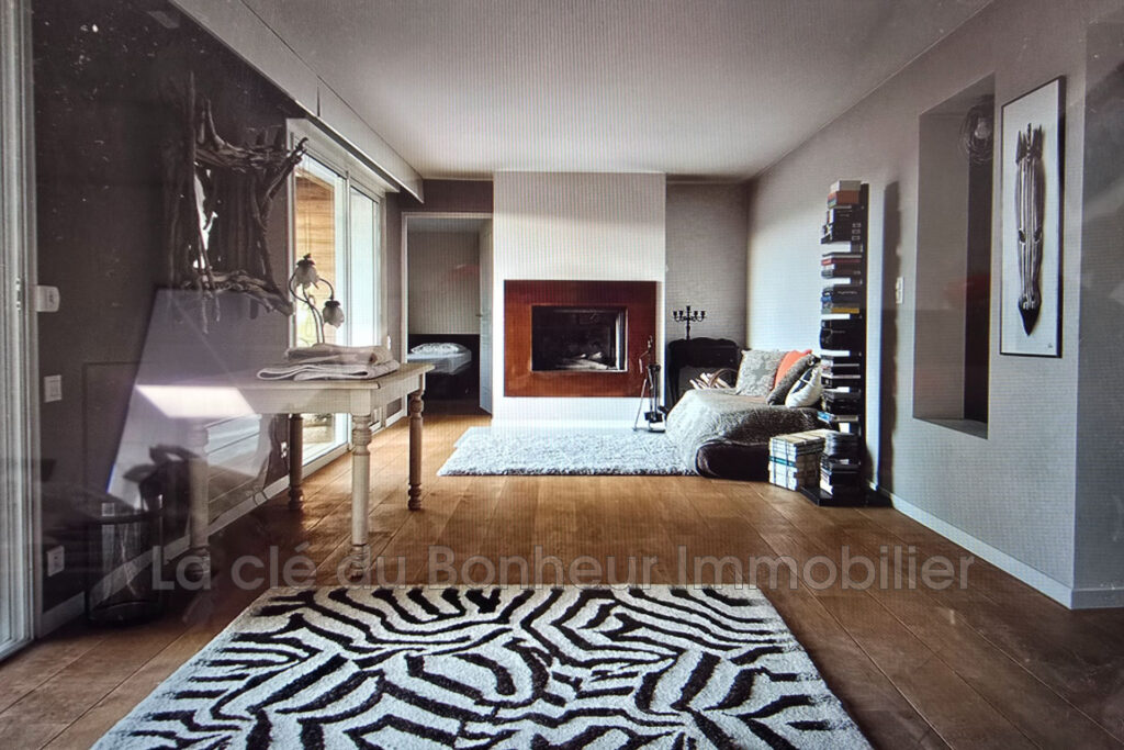 vente maison – NR pièces – 3 chambres – 130.00 m²