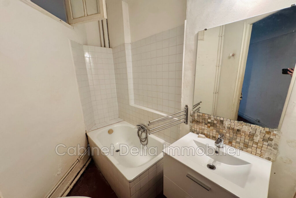 Type 2 à vendre  Centre-ville de Toulon Idéalement situé, app – 2 pièces – 1 chambre – 44.00 m²