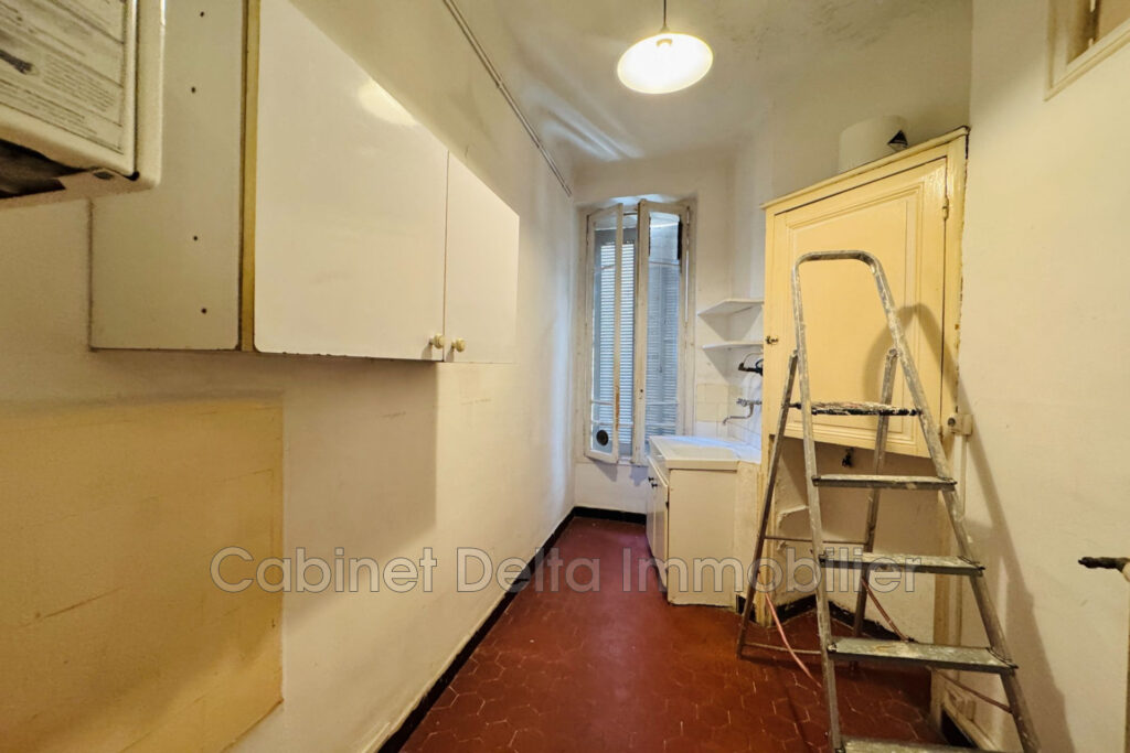 Type 2 à vendre  Centre-ville de Toulon Idéalement situé, app – 2 pièces – 1 chambre – 44.00 m²