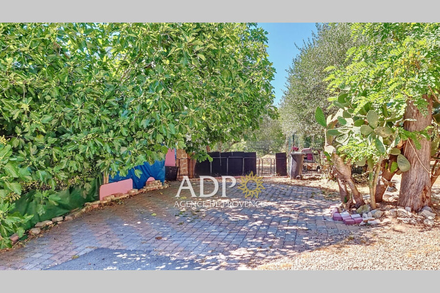 Maison à vendre à Saint-cézaire-sur-siagne