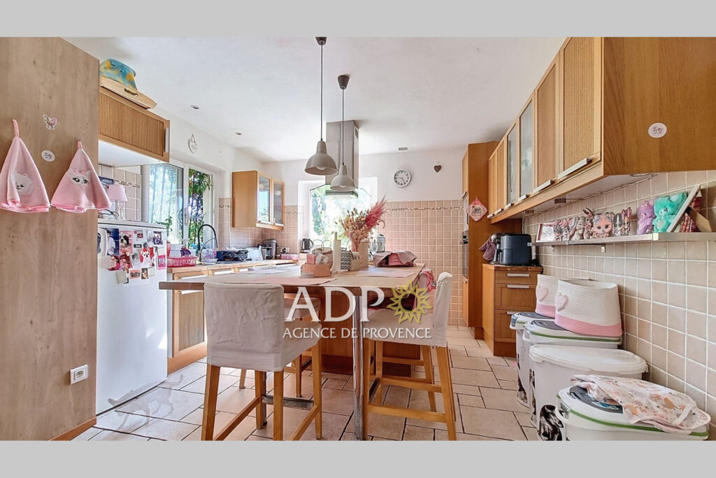 vente maison 4 Pièce(s) – 4 pièces – 3 chambres – 141.92 m²