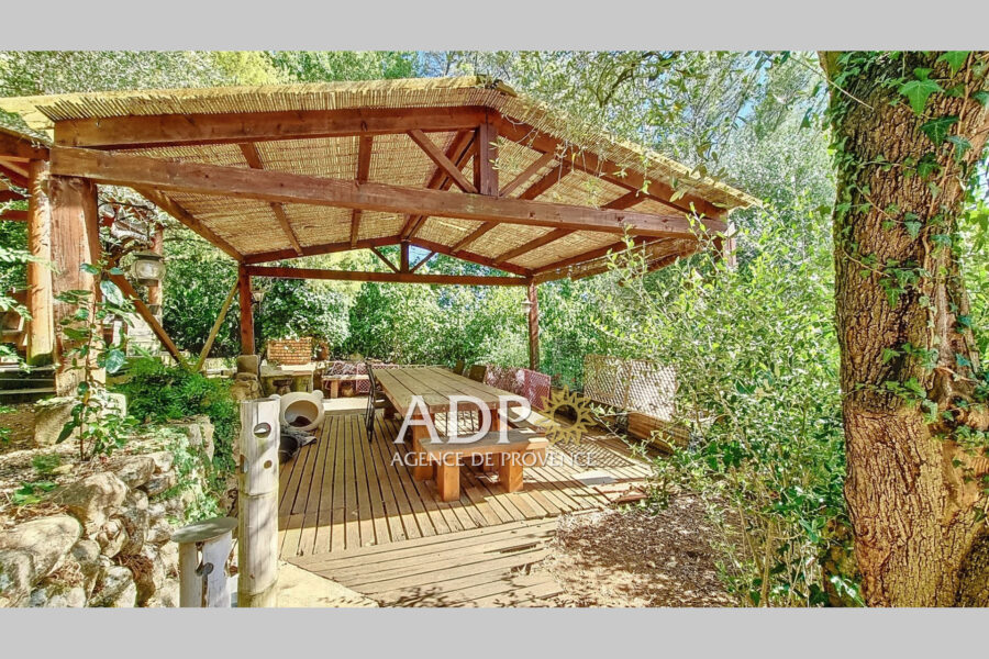 Maison à vendre à Saint-cézaire-sur-siagne