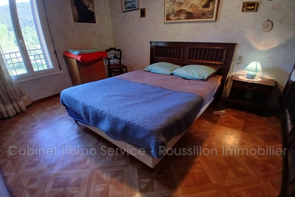 vente maison en pierre 6 Pièce(s) – 6 pièces – 4 chambres – 128.00 m²