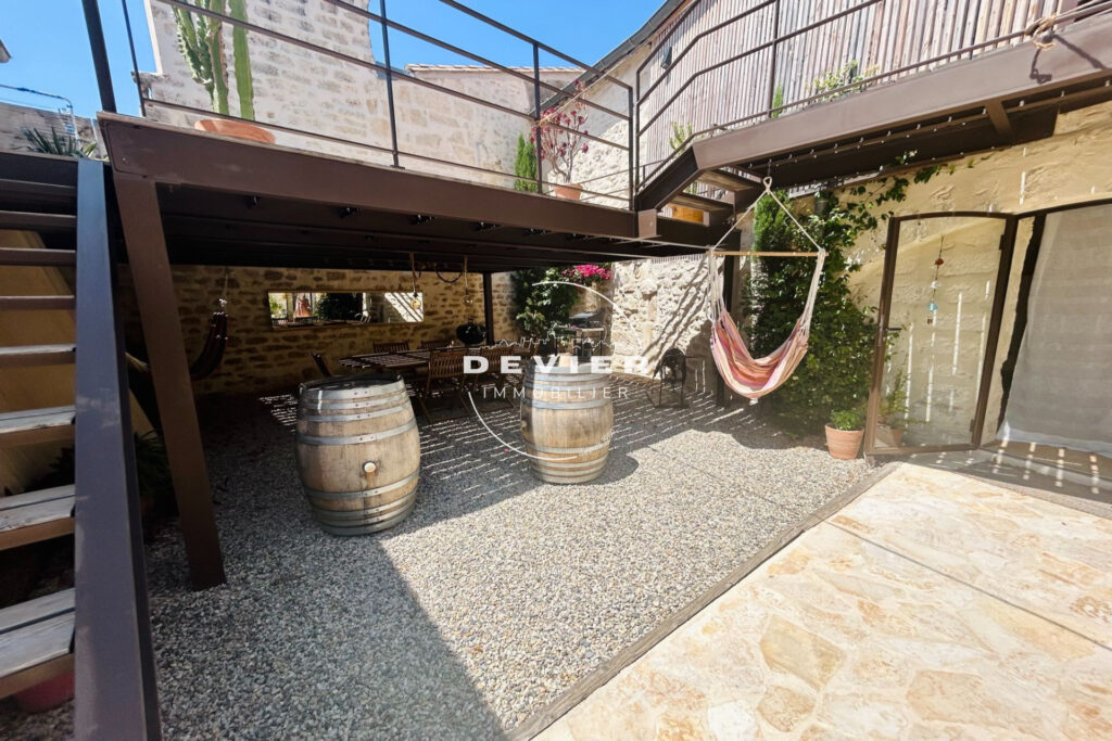 vente maison de caractère 7 Pièce(s) – 7 pièces – 5 chambres – 200.00 m²