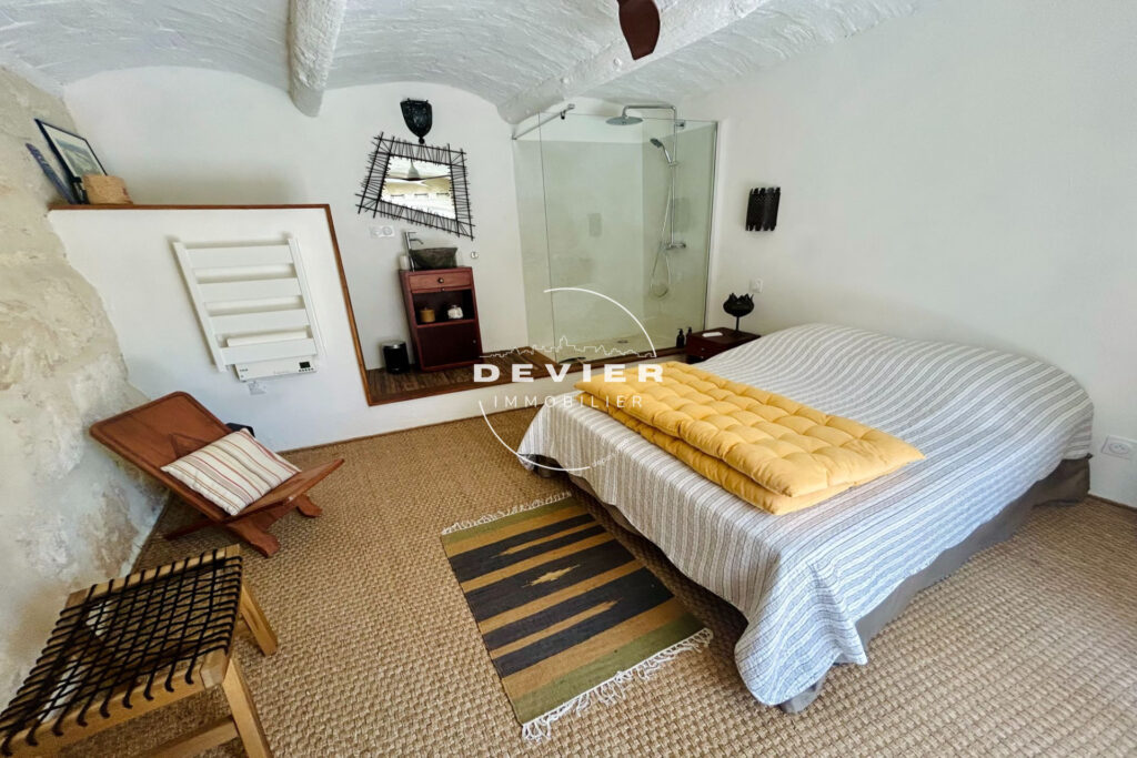 vente maison de caractère 7 Pièce(s) – 7 pièces – 5 chambres – 200.00 m²