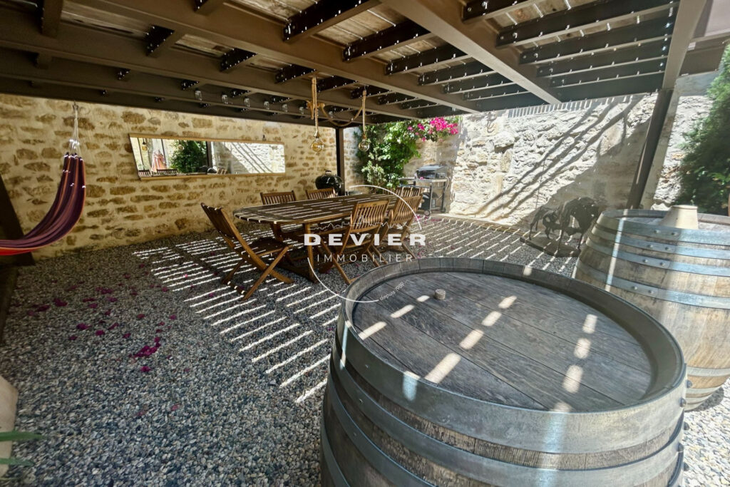 vente maison de caractère 7 Pièce(s) – 7 pièces – 5 chambres – 200.00 m²