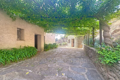 Charmante maison provençale avec vue sur le château et potenti – 11 pièces – 6 chambres – 311.70 m²