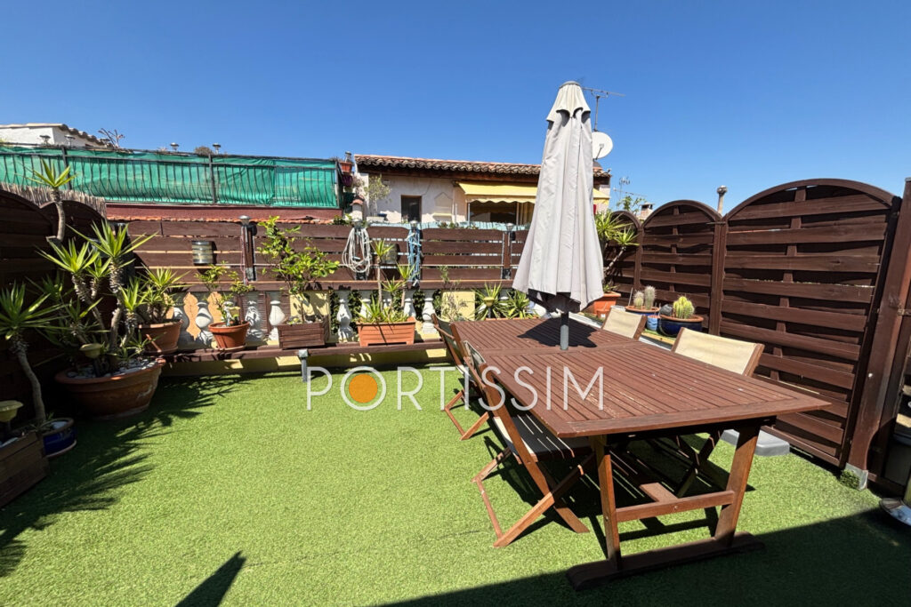 Saint-Laurent-du-Var /centre-ville / maison de village/ 3-4 pi – 3 pièces – 2 chambres – 76.00 m²