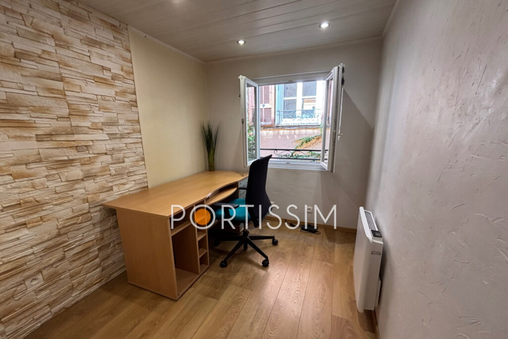 Saint-Laurent-du-Var /centre-ville / maison de village/ 3-4 pi – 3 pièces – 2 chambres – 76.00 m²