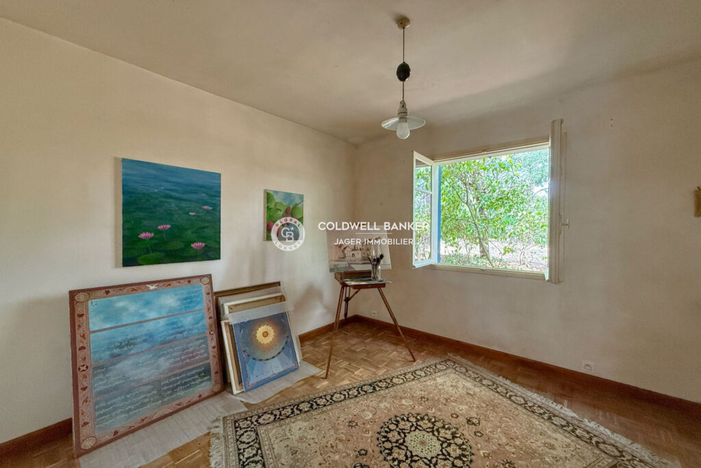 Maison de plain-pied  90 m²  Terrain 1 520 m²  Exposition S – 3 pièces – 2 chambres – 89.85 m²