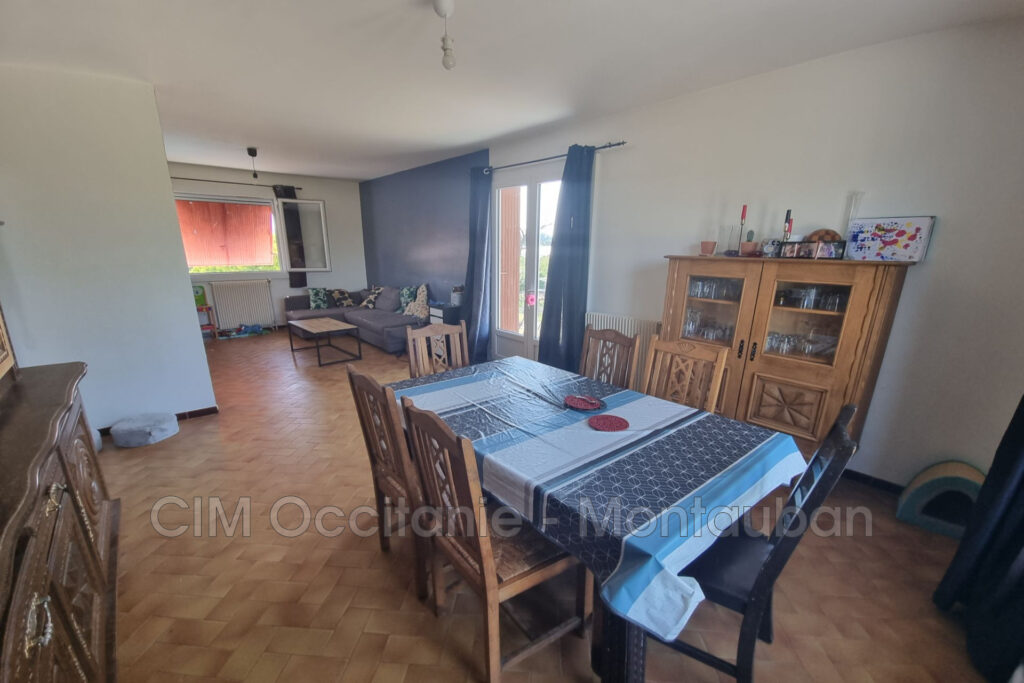 vente maison – NR pièces – 5 chambres – 200.00 m²