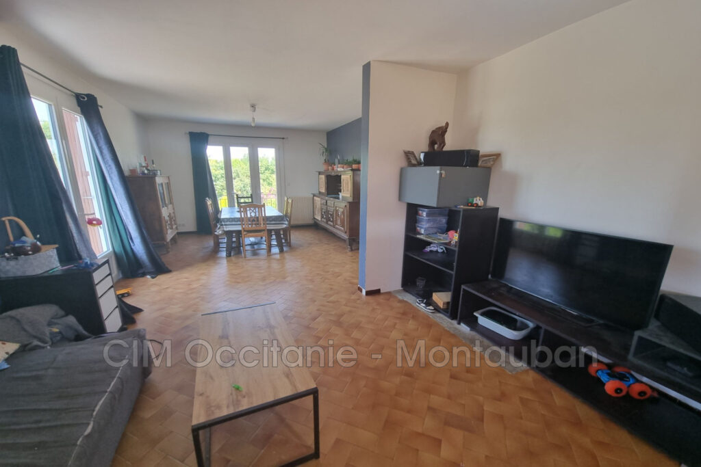 vente maison – NR pièces – 5 chambres – 200.00 m²