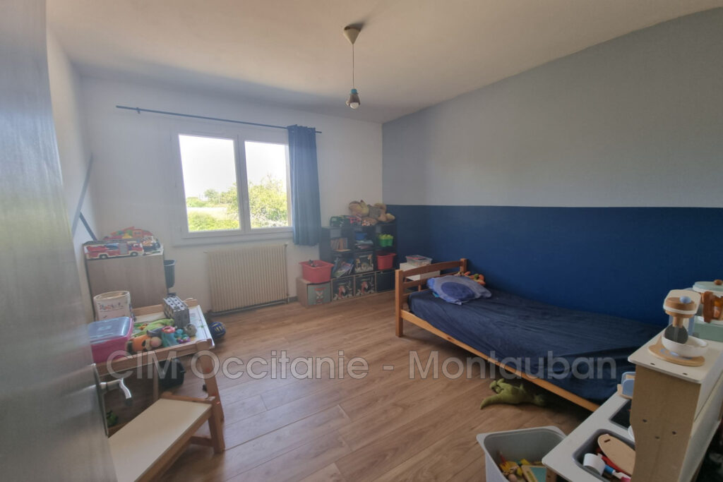 vente maison – NR pièces – 5 chambres – 200.00 m²
