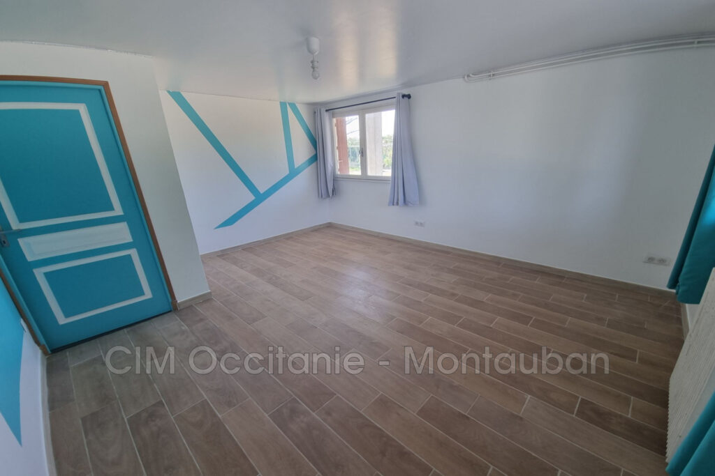 vente maison – NR pièces – 5 chambres – 200.00 m²