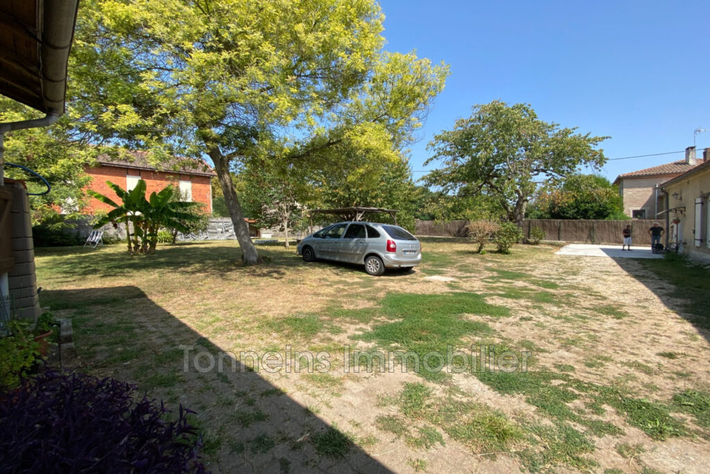 vente maison 8 Pièce(s) – 8 pièces – 5 chambres – 260.00 m²