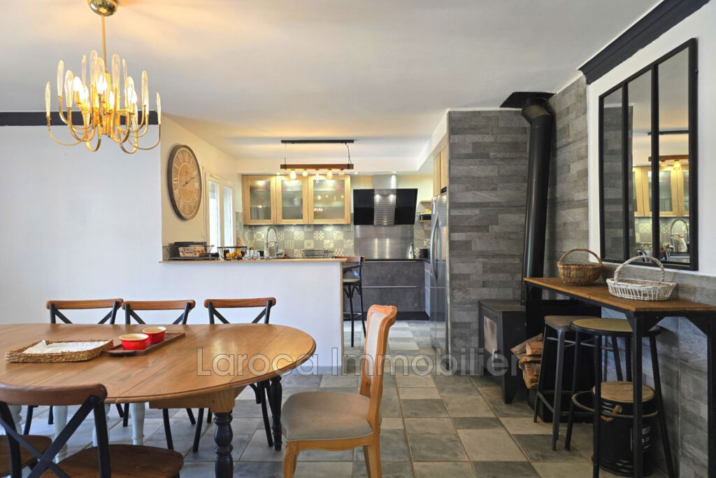 Achat maison à Laroque des Albères – 6 pièces – 5 chambres – 167.00 m²