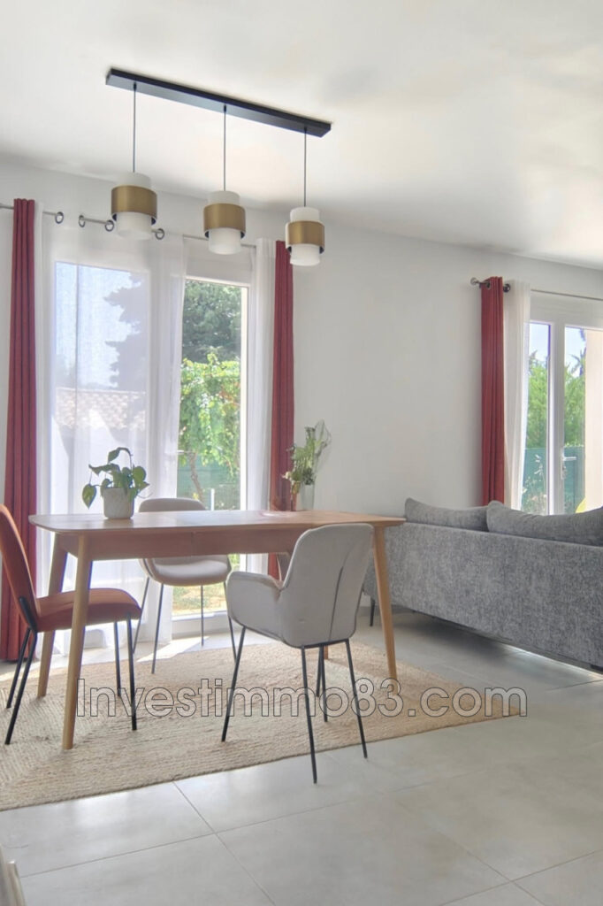 Proche du centre-ville, dans un quartier calme, agréable villa – 5 pièces – 4 chambres – 120.00 m²