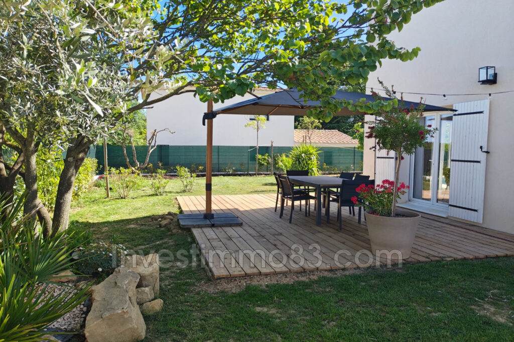 Proche du centre-ville, dans un quartier calme, agréable villa – 5 pièces – 4 chambres – 120.00 m²