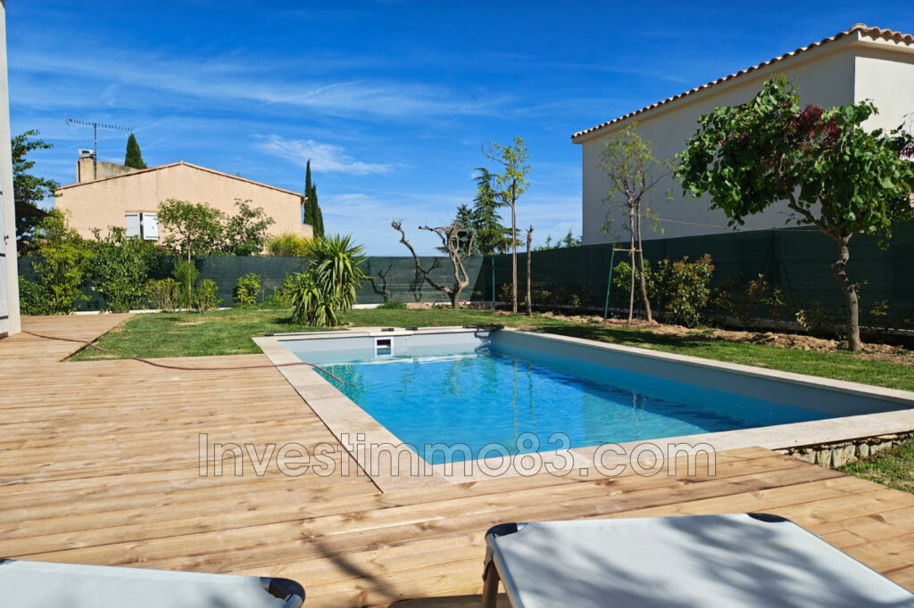 Proche du centre-ville, dans un quartier calme, agréable villa – 5 pièces – 4 chambres – 120.00 m²