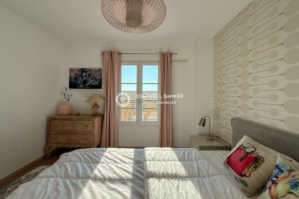 Saint-Tropez  Superbe 4 pièces meublé à deux pas de la Place  – 4 pièces – 3 chambres – 92.69 m²