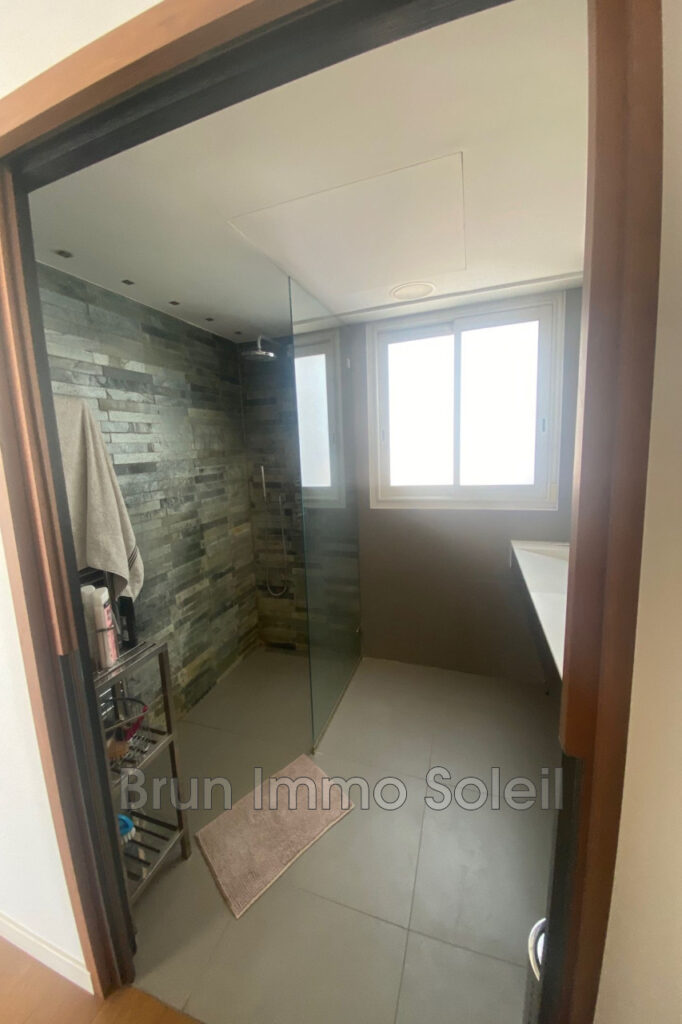 vente appartement 3 Pièce(s) – 3 pièces – 2 chambres – 103.90 m²