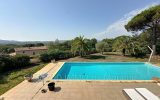 belle villa avec piscine, garage – 6 pièces – 4 chambres – 221.00 m²
