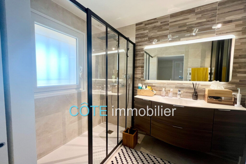 Opportunité rare dans le prestigieux Domaine des Hauts de Vaug – 3 pièces – 2 chambres – 68.41 m²