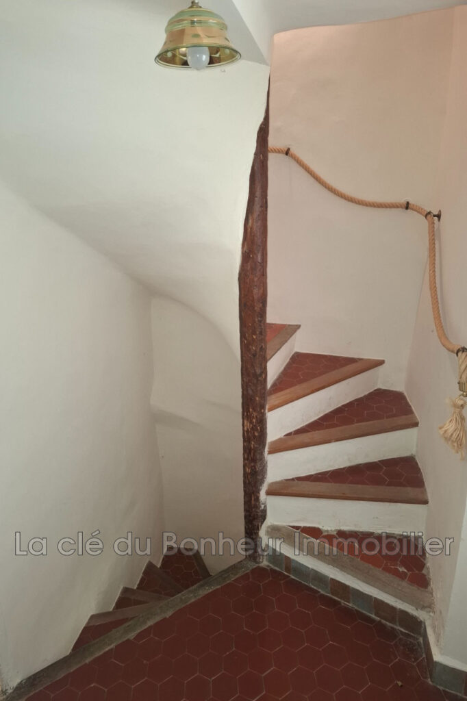 vente maison de village 4 Pièce(s) – 4 pièces – 2 chambres – 91.00 m²