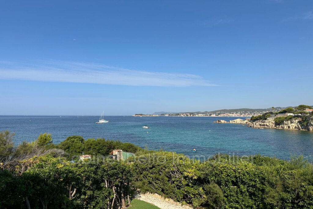 Villa Rouje Carmin (617) – 5 pièces – 4 chambres – 140.00 m²