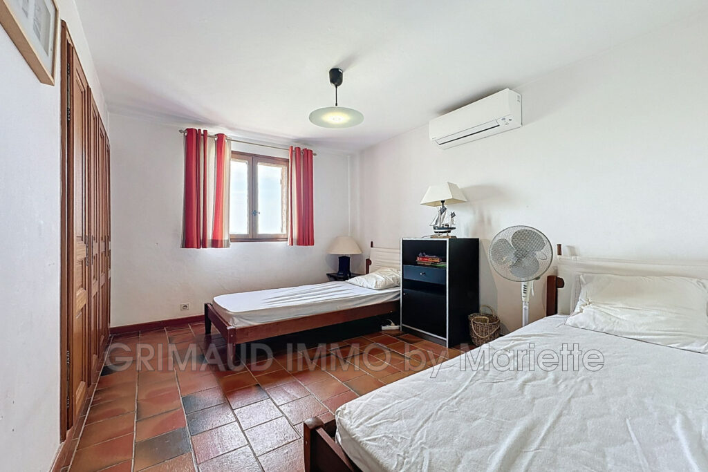 Villa vue mer dans domaine prestigieux avec piscine – 6 pièces – 5 chambres – 153.19 m²