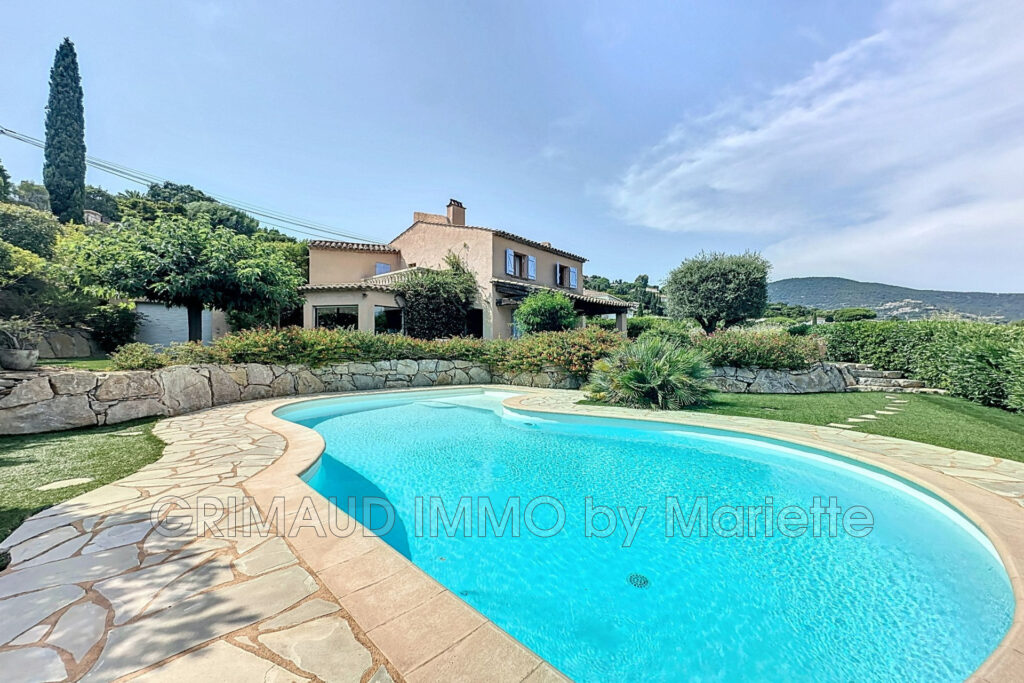 Villa vue mer dans domaine prestigieux avec piscine – 6 pièces – 5 chambres – 153.19 m²