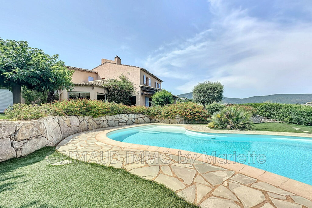 Villa vue mer dans domaine prestigieux avec piscine – 6 pièces – 5 chambres – 153.19 m²