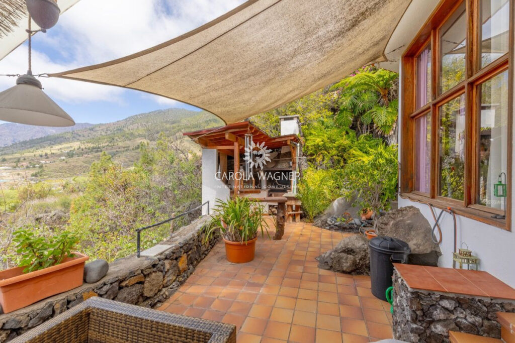 vente villa 9 Pièce(s) – 9 pièces – 5 chambres – 240.00 m²