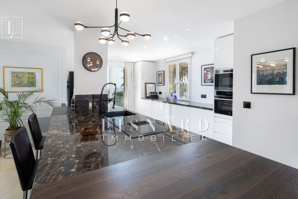 vente maison 5 Pièce(s) – 5 pièces – 2 chambres – 130.00 m²