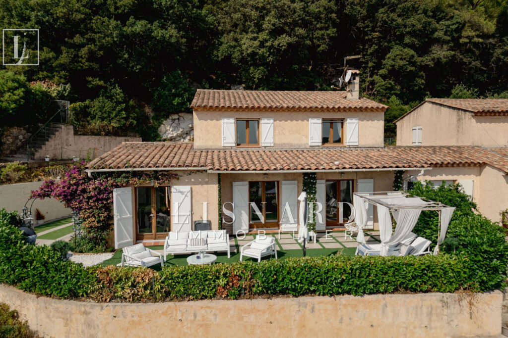 vente maison 5 Pièce(s) – 5 pièces – 2 chambres – 130.00 m²