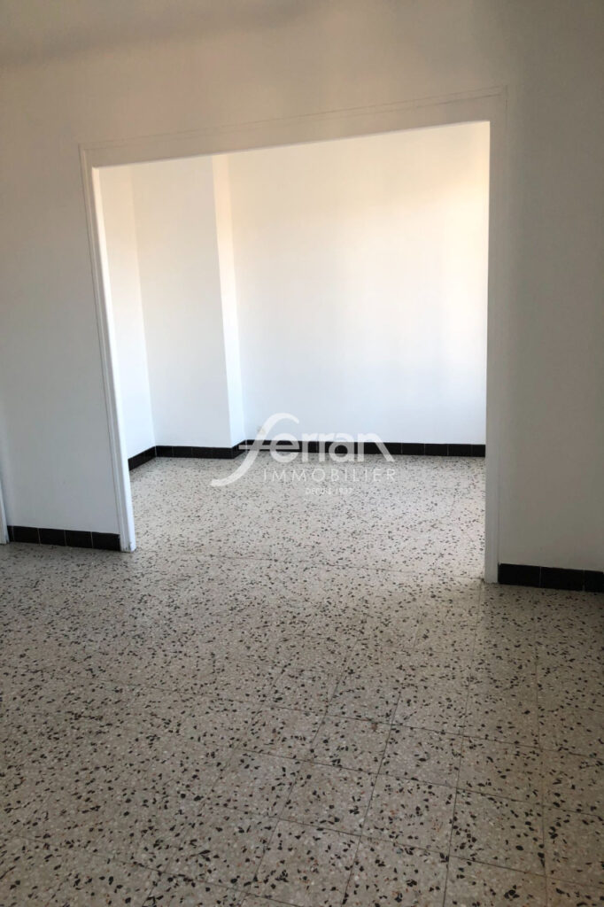 Appartement T3 vendu loué – 3 pièces – 2 chambres – 75.00 m²