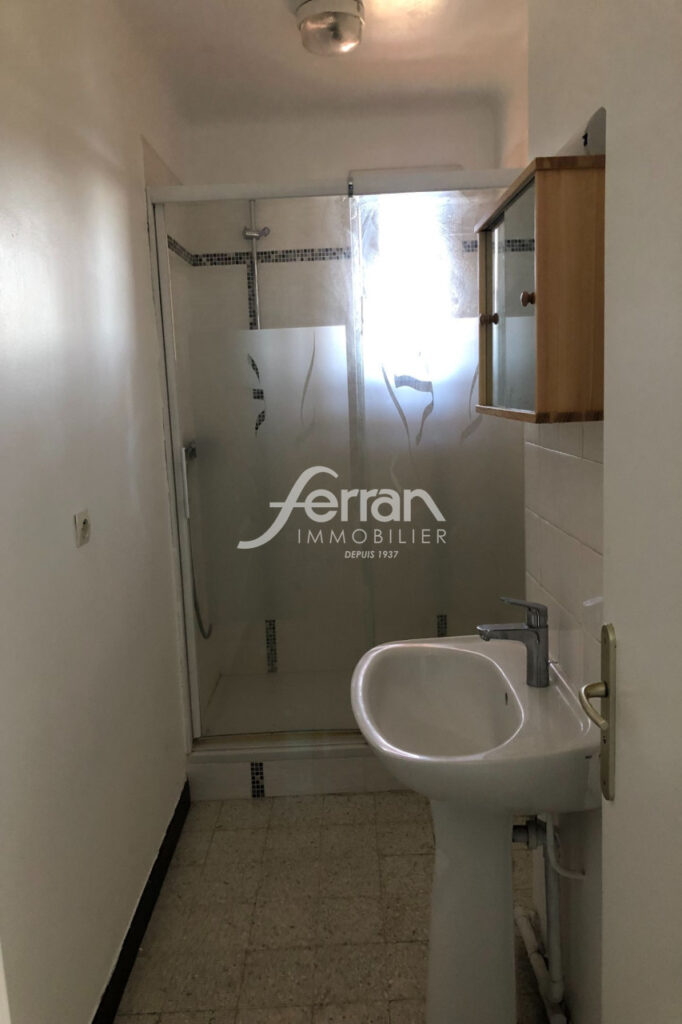 Appartement T3 vendu loué – 3 pièces – 2 chambres – 75.00 m²