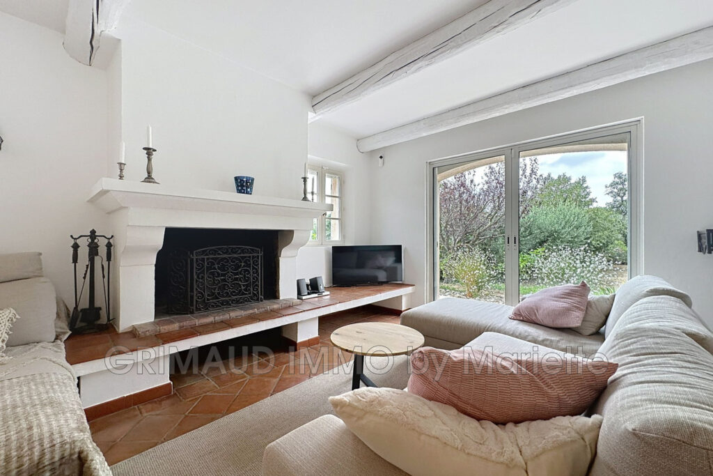 Villa 4 Chambres  Calme & Confort au Plan-de-la-Tour – NR pièces – 4 chambres