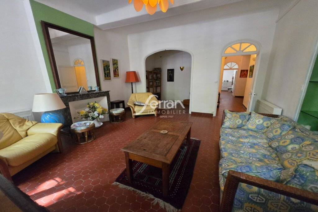 A vendre à Salernes appartement T3  – 3 pièces – 2 chambres – 107.00 m²