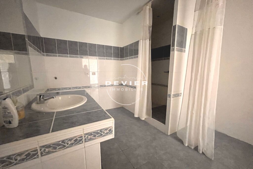 vente maison 5 Pièce(s) – 5 pièces – 3 chambres – 146.00 m²