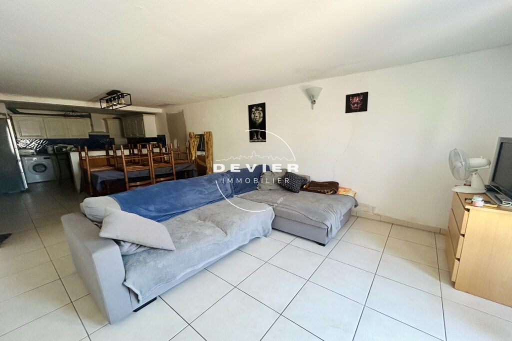 vente maison 5 Pièce(s) – 5 pièces – 3 chambres – 146.00 m²