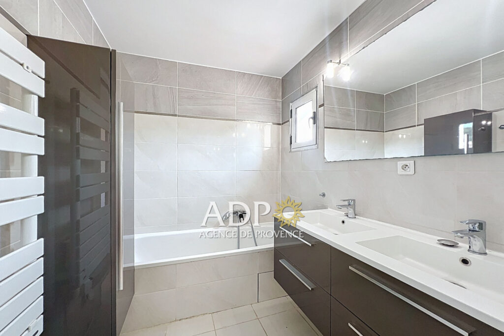 vente maison 4 Pièce(s) – 4 pièces – 3 chambres – 86.00 m²