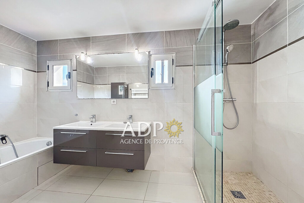 vente maison 4 Pièce(s) – 4 pièces – 3 chambres – 86.00 m²