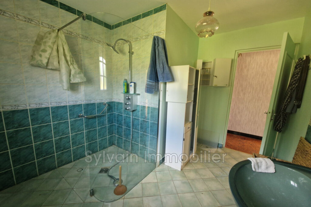 vente maison 6 Pièce(s) – 6 pièces – 5 chambres – 109.00 m²