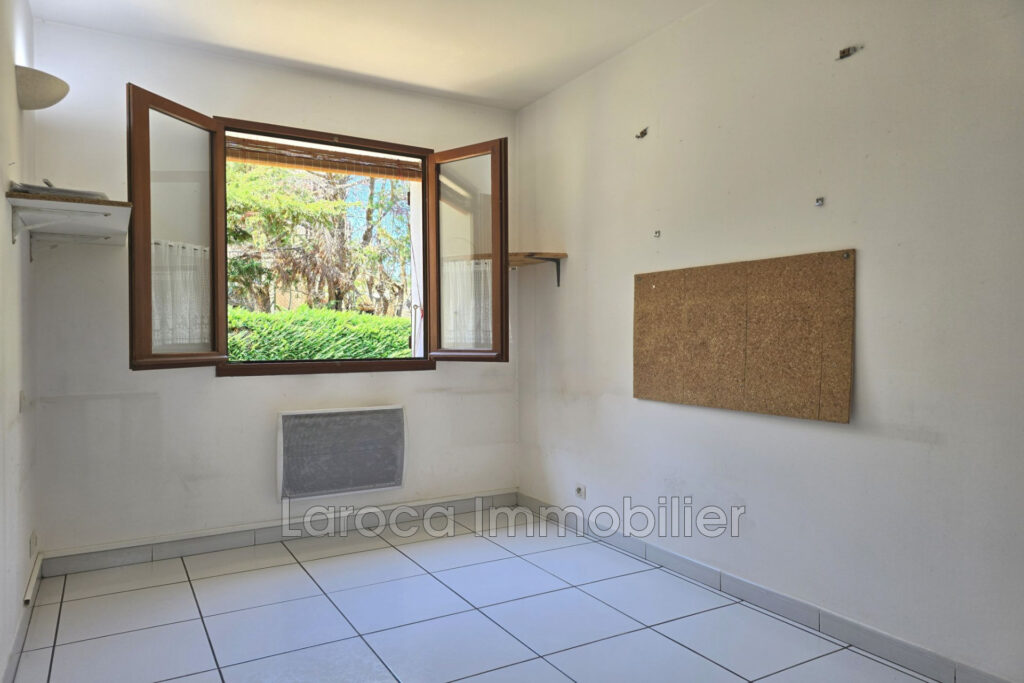 Achat villa à Laroque des Albères – 5 pièces – 3 chambres – 124.00 m²