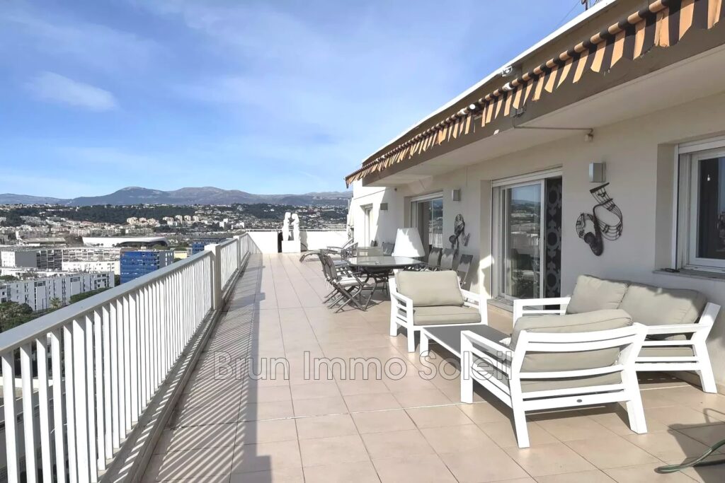 vente appartement 3 Pièce(s) – 3 pièces – 2 chambres – 103.90 m²