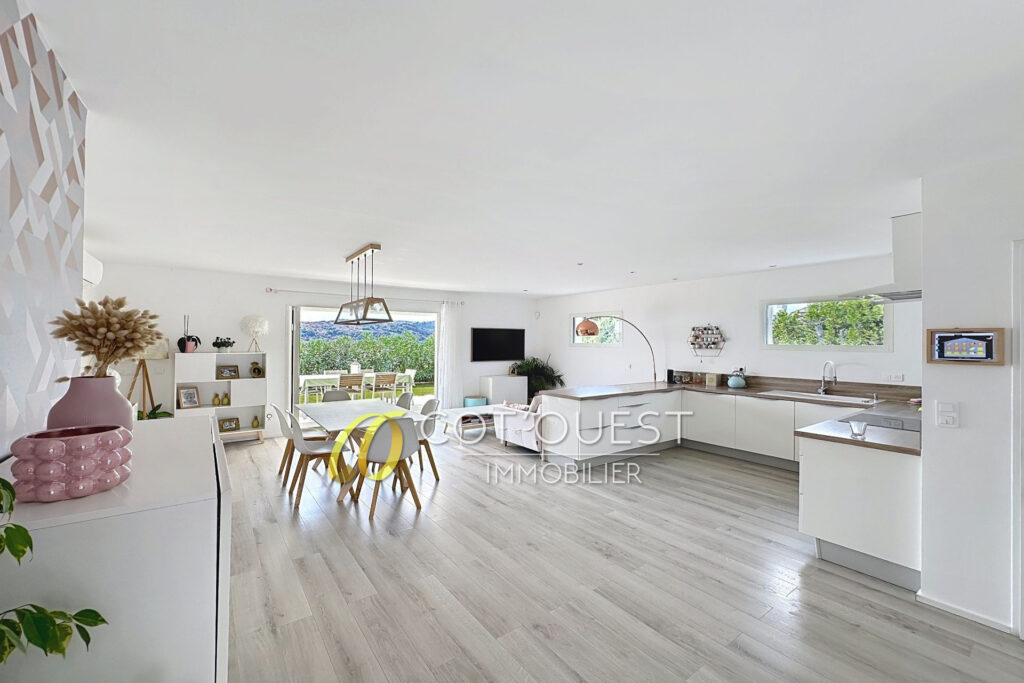 vente maison 5 Pièce(s) – 5 pièces – 4 chambres – 120.00 m²