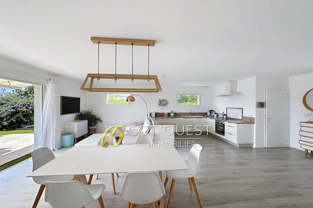 vente maison 5 Pièce(s) – 5 pièces – 4 chambres – 120.00 m²