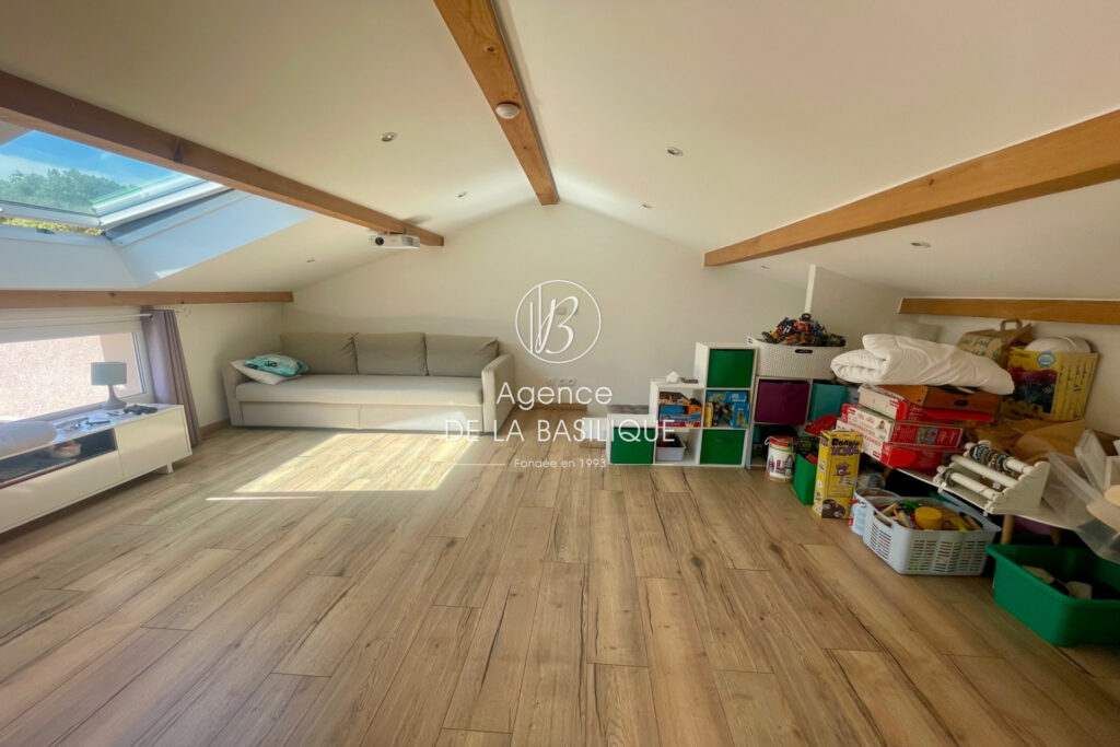 vente maison 6 Pièce(s) – 6 pièces – 5 chambres – 170.00 m²