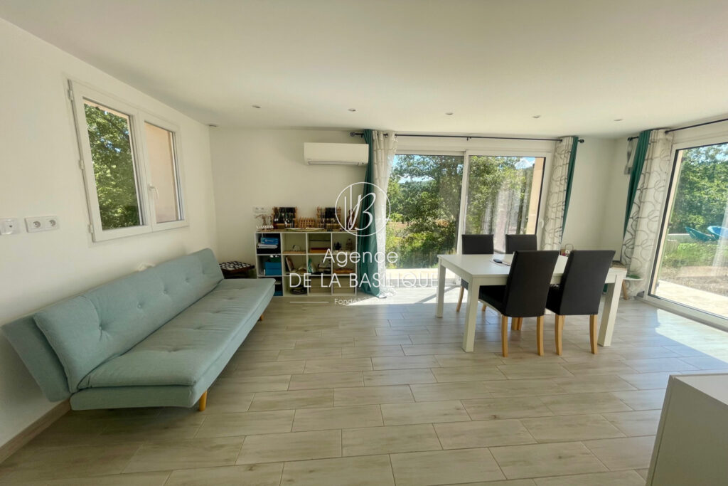 vente maison 6 Pièce(s) – 6 pièces – 5 chambres – 170.00 m²